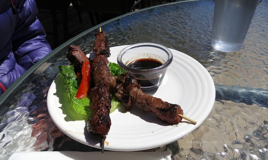 Lisa had the tasty 'caveman toothpicks' consisting of high quality sirloin with secret sauce, slow grooved to perfection. 