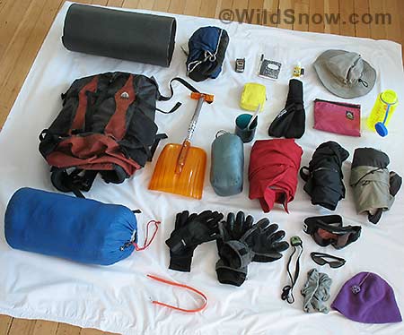 Ski traverse overnight gear for backcountry skiing.