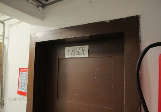 The dreaded lager (mass bunkroom) of the Busch hut, located next to the 