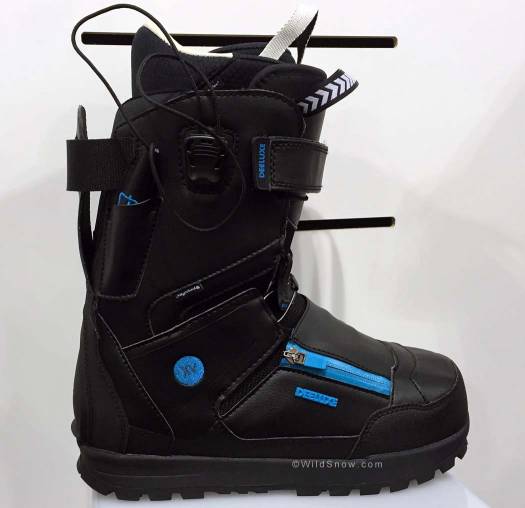 Deeluxe has incorporated a similar walk-mode function to increase stride. The mechanism is attached to the power strap. They have also added a short, minimal gaiter to prevent lower lace area freeze-up.