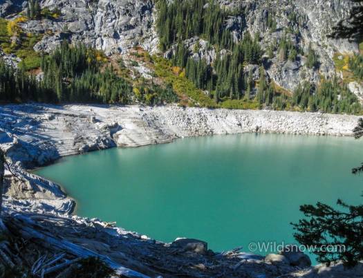 Our dry winter and summer has made Upper Snow Lake unbelievably low. It's probably about 100 feet below normal. 