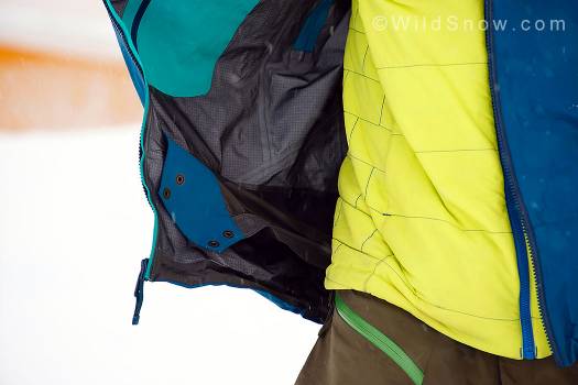 The powder skirt is not removable, and there aren’t large interior mesh pockets -- which we tend to like at WildSnow.com.