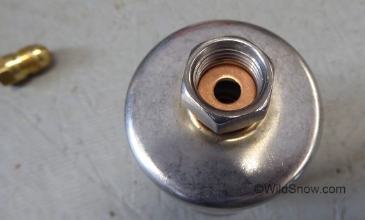 Brass washer should be used with anything but the specified O-ring fittings.