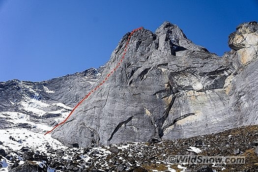 A rough line of our ascent of the Lung-ta Buttress. A ton of potential on this peak alone!