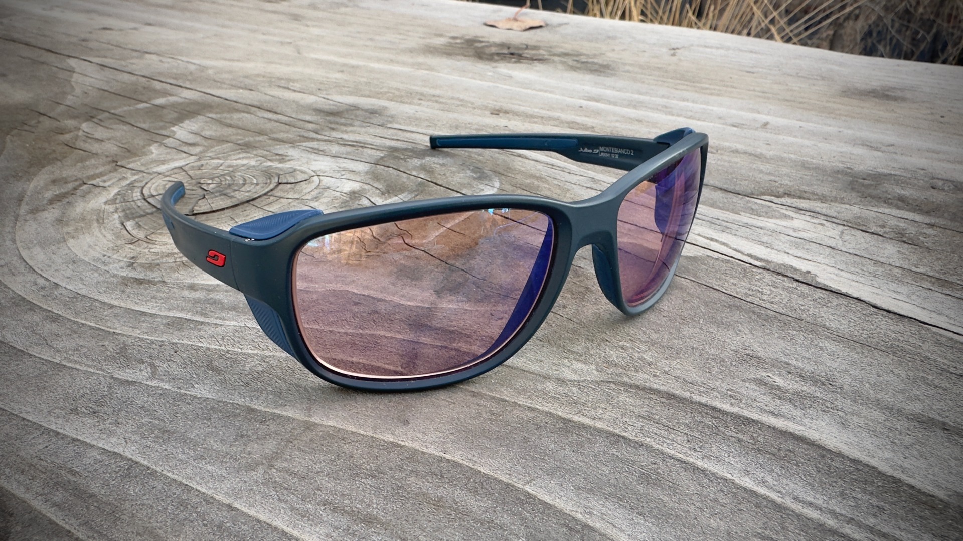 Julbo Montebianco 2 Occhiali Da Sole Uomo - Modello Sportivo Con Aste Grip Tech E Protezioni Laterali