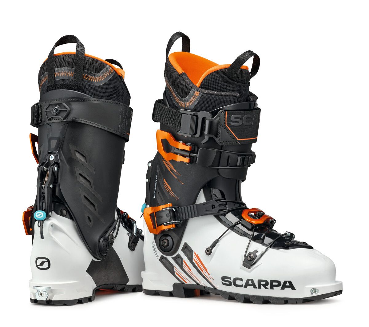 studio product image of the Scarpa Maestrale RS boots